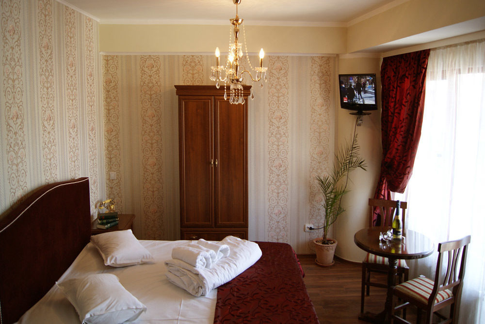 Hotel Ss Residence Unirii Bucarest Esterno foto